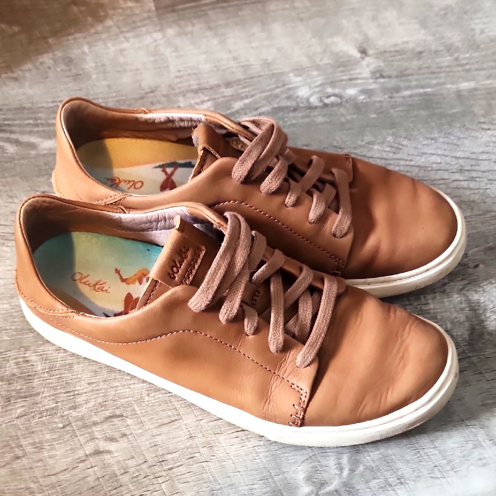 Olukai Sneakers
